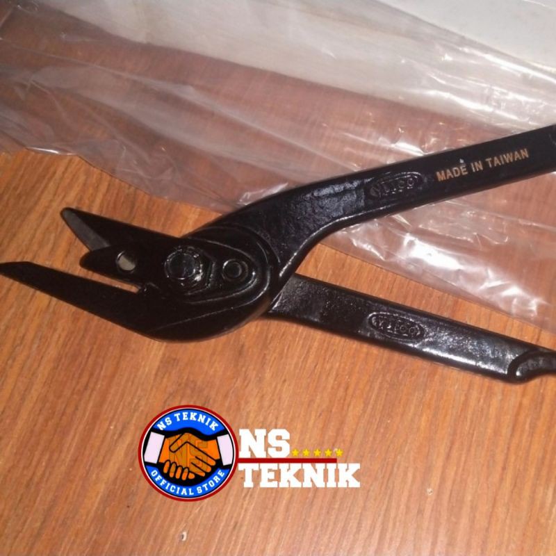 

Alat Potong Plat Strapping YBICO Gunting Potong Plat Strapping made in Taiwan