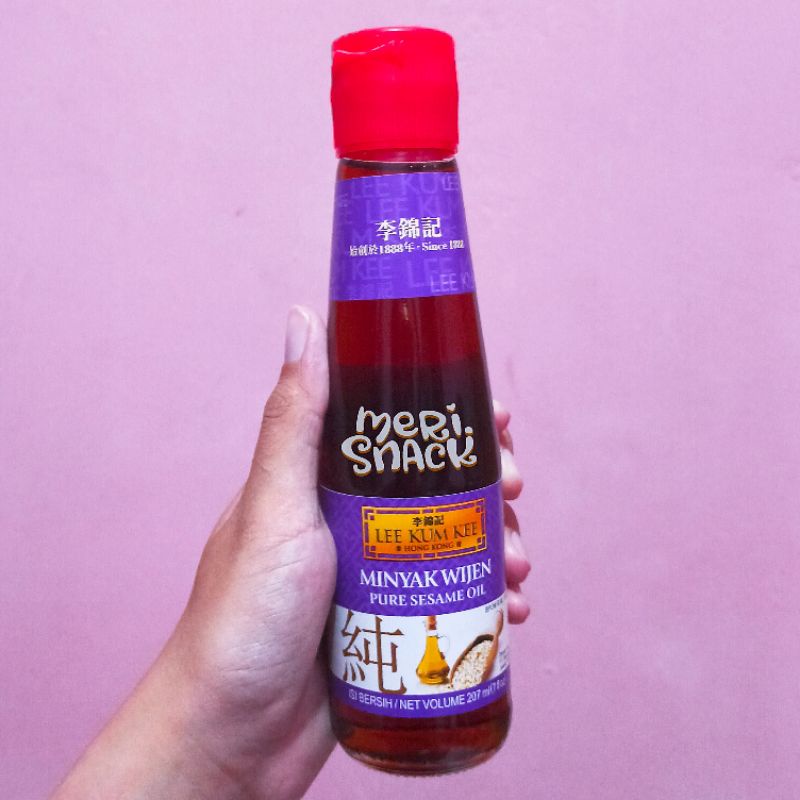 

Lee Kum Kee Minyak Wijen 207ml / Sesame Oil