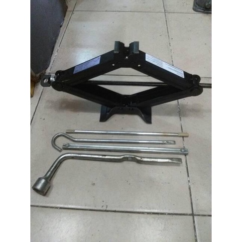 DONGKRAK ORI MOBIL AVANZA