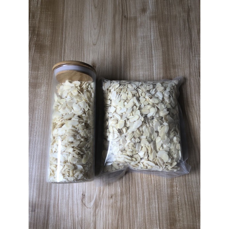 

almond slice repack / kacang almon