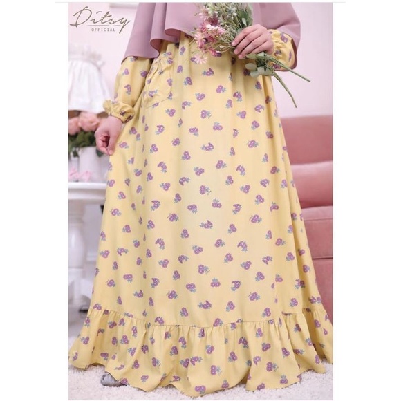 Ditsy Daisy Butter size M // Daster Ditsy