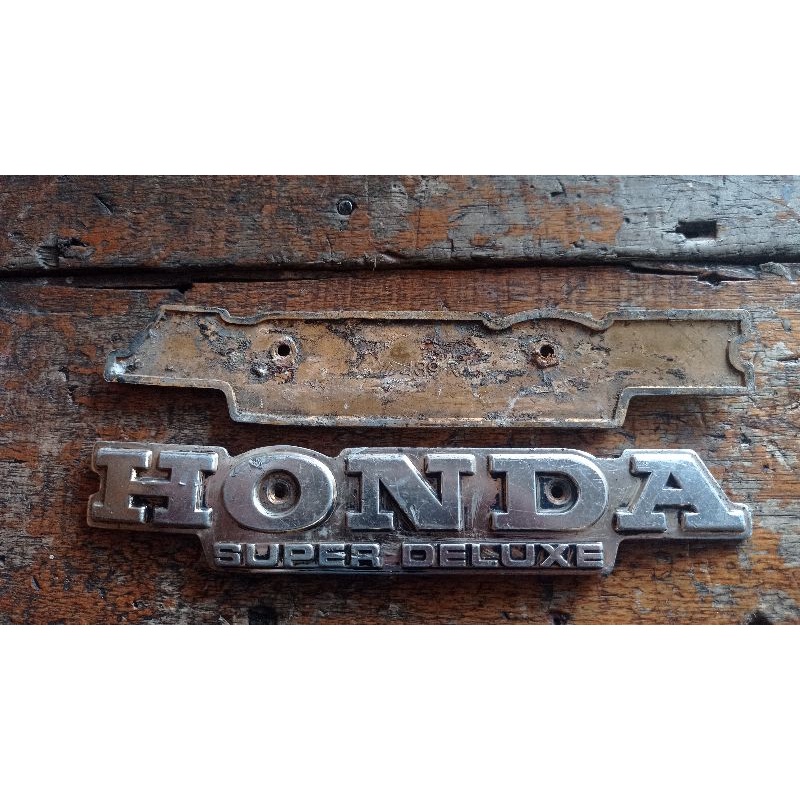 EMBLEM GL100 ORI EMBLEM TANGKI GL100 ORI EMBLEM TANGKI GL ORIGINAL