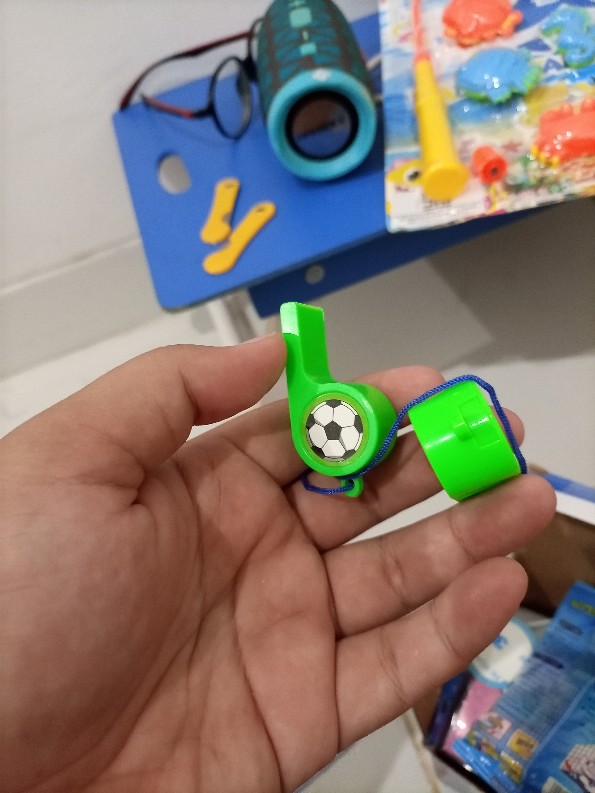 Peluit Bola Anak / Pluit Parkir / Priwitan Olahraga Harga 1 Pcs