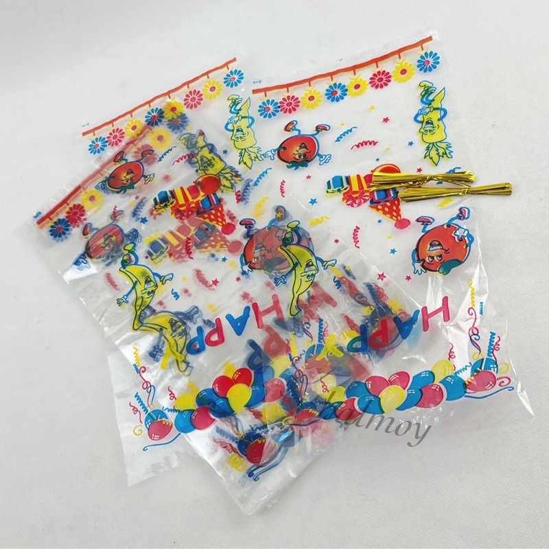 

PLASTIK BINGKISAN ULANG TAHUN TIPIS KECIL UK. 18 X 35 CM ( 30 PCS )