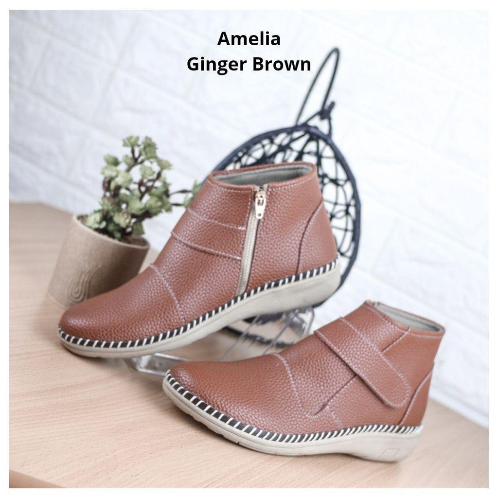 Sepatu boots Kerja Wanita Amelia etnikshoes