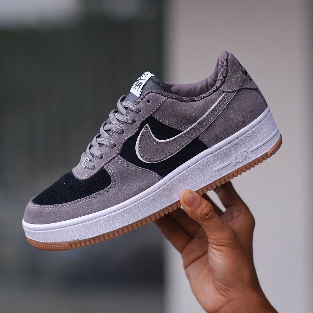 Nike Air Force 1 Low Suede Wolf Grey Gum