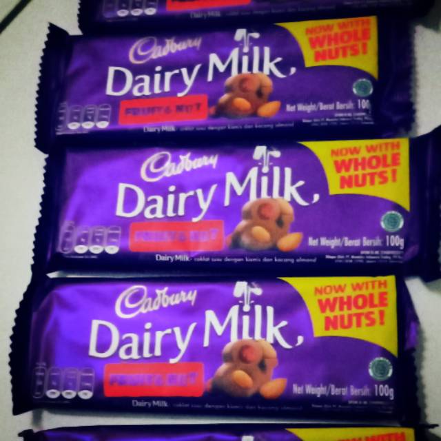 

Cadbury dairy milk 100gr