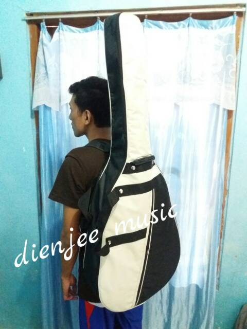 Softcase / Tas Gitar akustik busa tebal