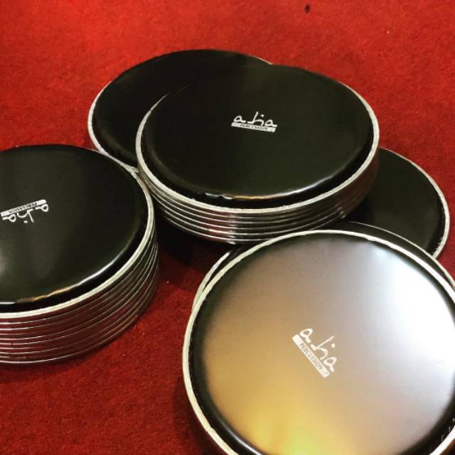 Mika darbuka 9 inch warna Hitam produk AHA Percussion
