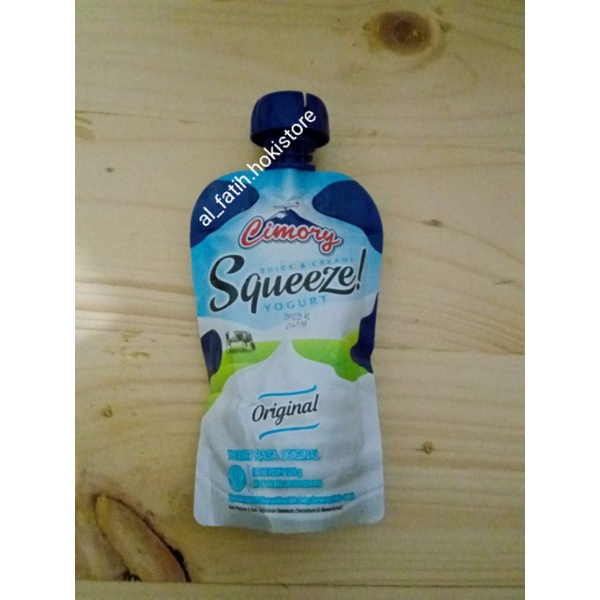 

Cimory Squeeze Yoghurt (120 ml)