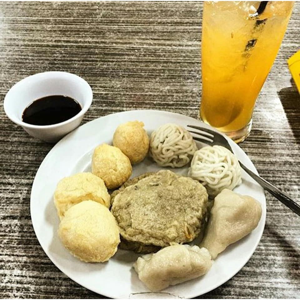 

Pempek Candy Paket 25 Pempek Kulit - Asli Palembang