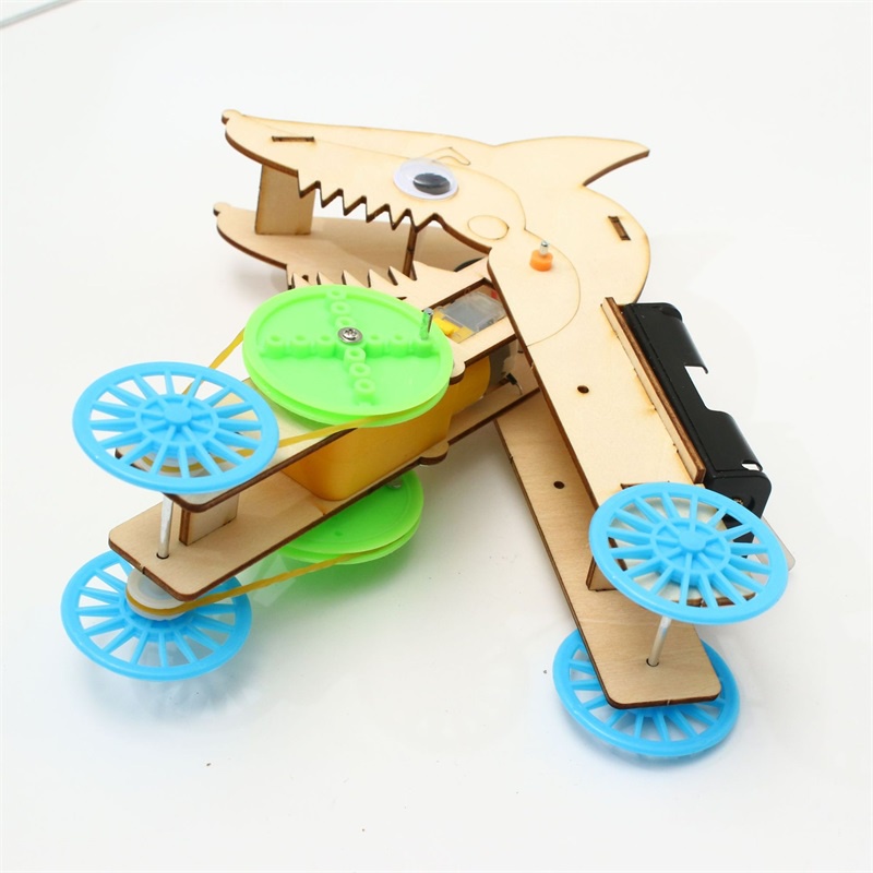 Mainan Robot Ikan Hiu Elektrik Bisa Berjalan Untuk Edukasi Sains Anak