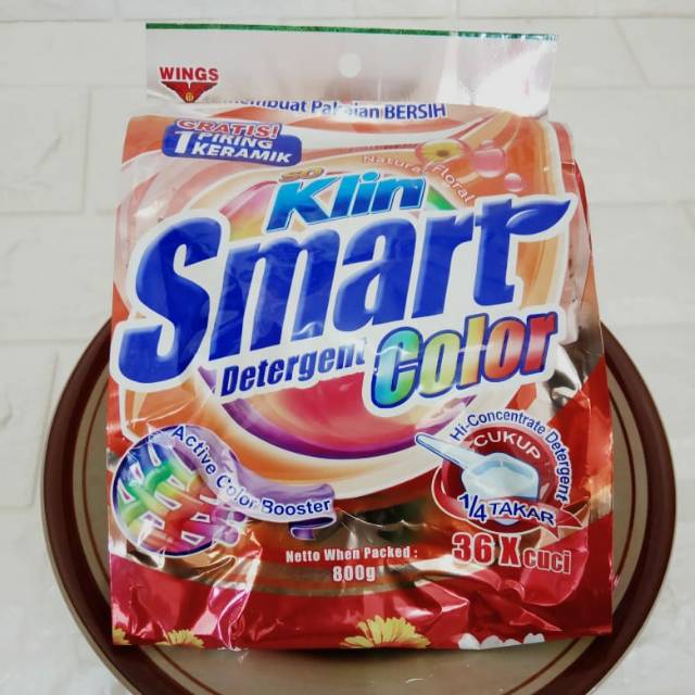 Sabun Cuci SOKLIN SMART COLOUR 800gr
