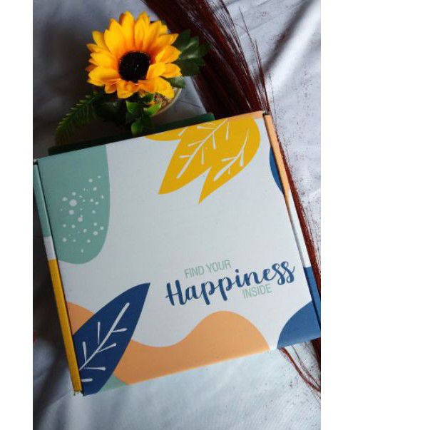 

Box 22x22x8 cm hoodie / jaket / kue / kado