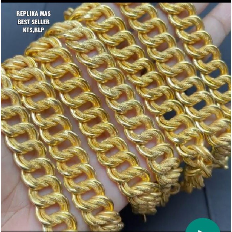 Gelang Herlin dan cincin replika mas 24k best seller,PANJANG REALNYA 18-19CM TERGANTUNG STOK DARI TOKO MAS,KLO MAU DIPENDEKIN PASTI ADA BEKAS POTONGAN,16cm kebawah TIDAK BISA COD