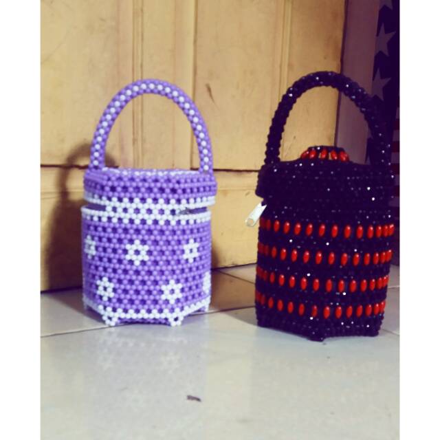 Tenong untuk tempat beras orang melayat