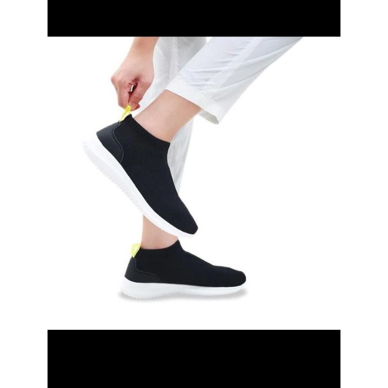 Sepatu Airwalk Women Slip On Black