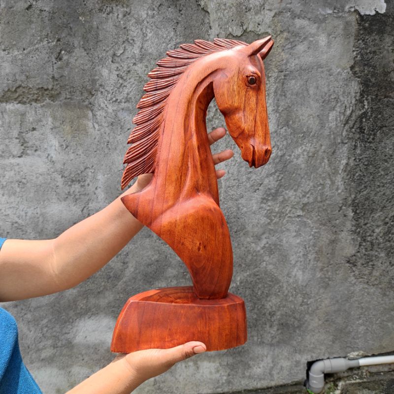 PATUNG KEPALA KUDA DARI KAYU SWAR 50 CM