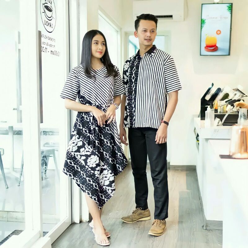 Baju couple kain tenun jepara