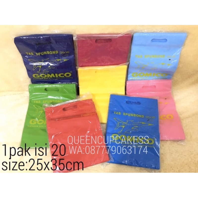 

tas kain spunbound oval polos warna 1pak isi 20 size 25x35