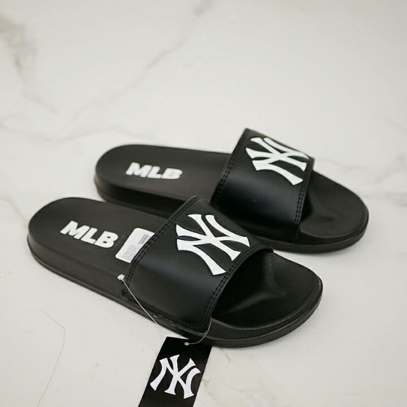 SANDAL/SENDAL ORIGINAL NY BLACK N WHITE