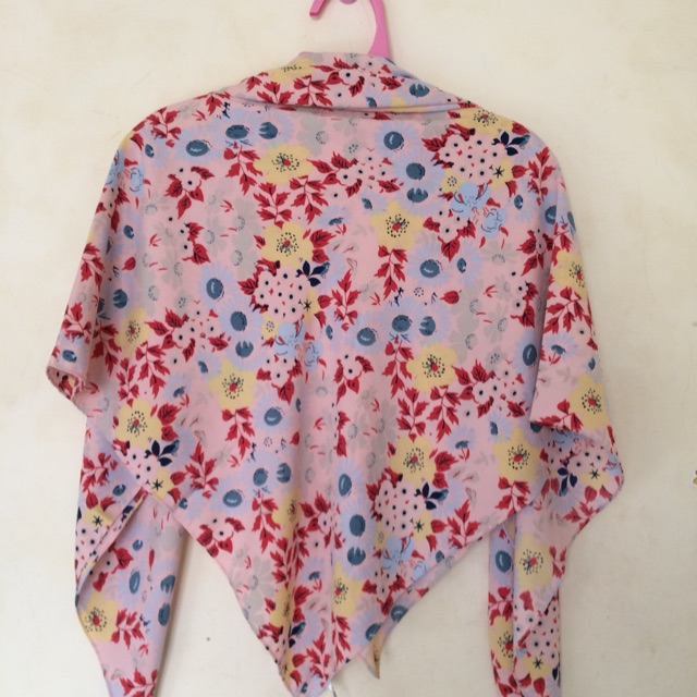 Hijab segiempat yoya