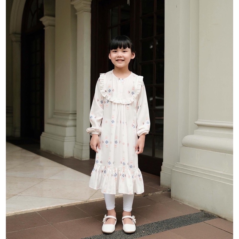 RUMI DRESS KIDS WHITE VANILLA HIJAB SIZE 3-4 4-5