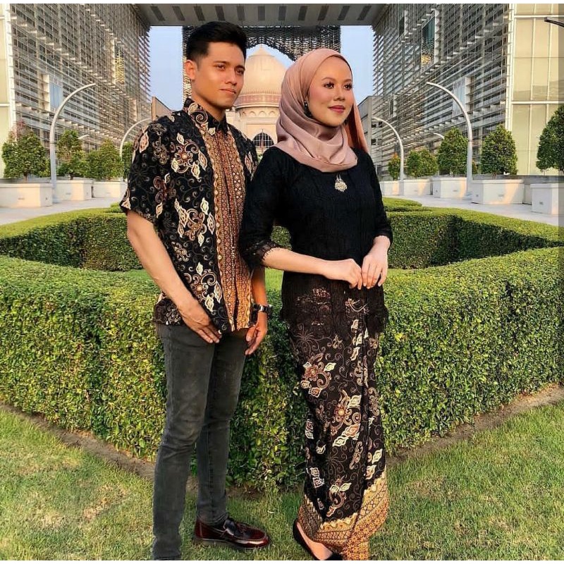 kebaya kutu baru lengan 7/8_kebaya brukat_kebaya_kebaya kutu baru modern_kebaya encim_kebaya wisuda murah