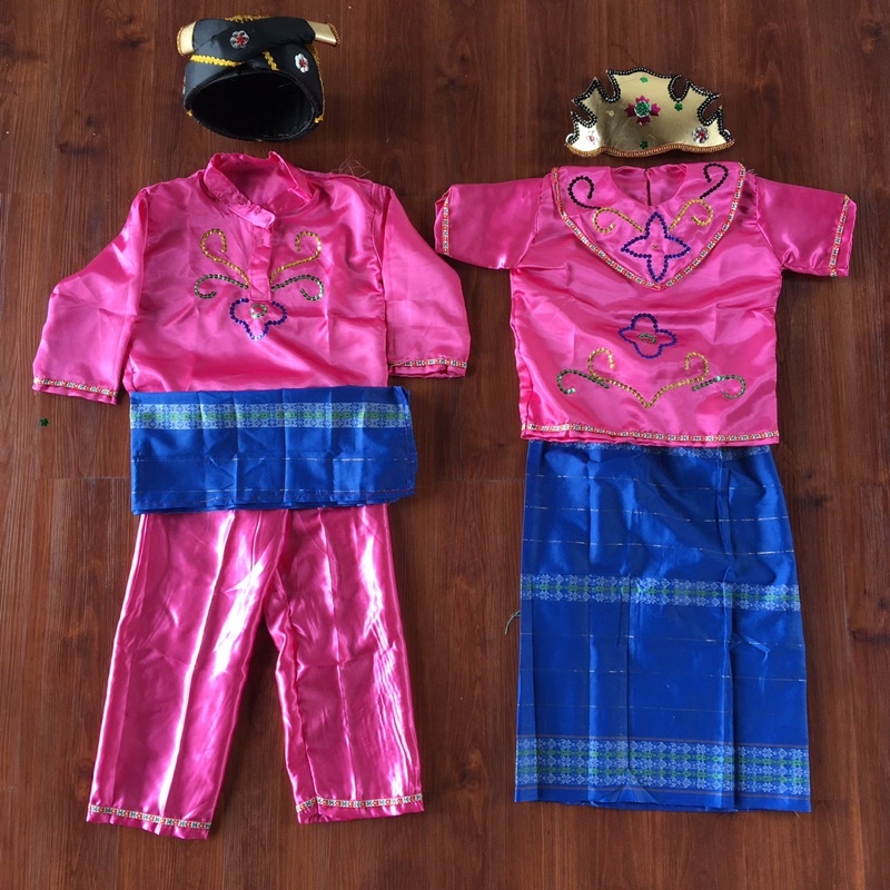 baju adat anak sepasang putra dan putri