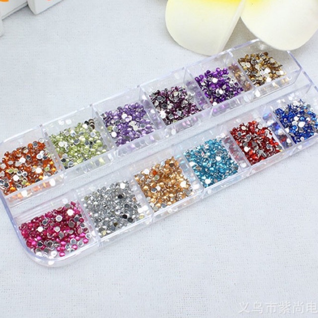

Gems 12 warna box sekat 2 mm