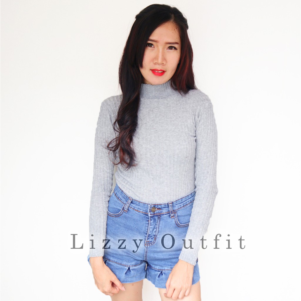 Daisy salur turtleneck BY LIZZY