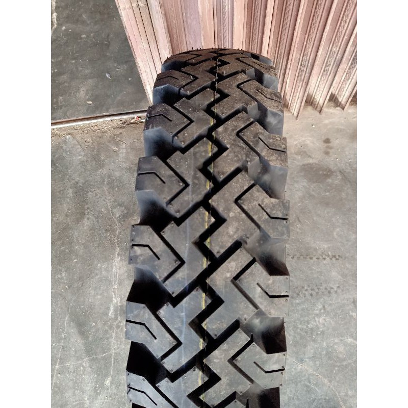 Ban luar Swallow Jeep service non-HD 750-16 truck