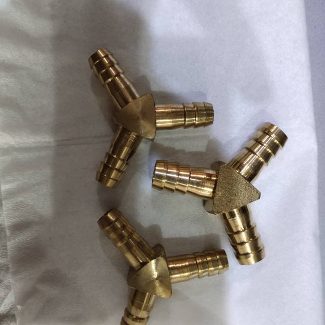 SAMBUNGAN NEEPLE SELANG CABANG TIGA KUNINGAN 3/8. SAMBUNGAN MODEL Y SELANG GAS LPG MODEL SEGITIGA Y
