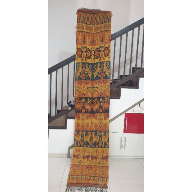 Syal tenun sumba timur pewarna alam 1