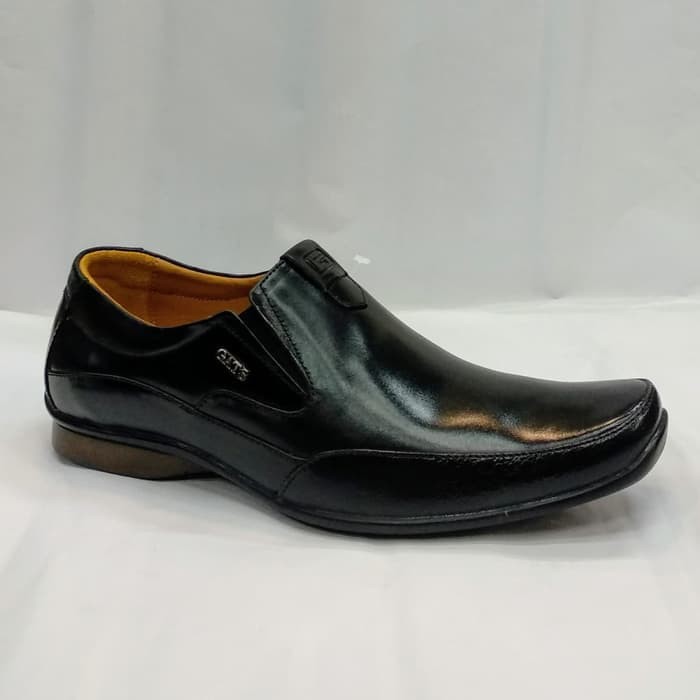 sepatu pantofel gats zu 002 black.sepatu pantofel by gats