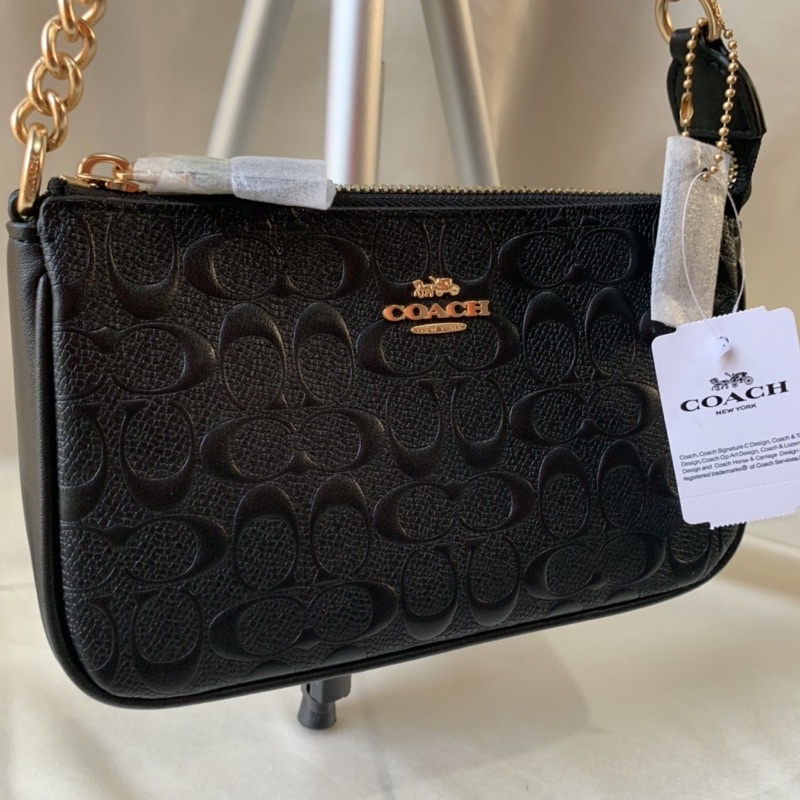 CH Large Wristlet 19 In Signature Leather (F67567)