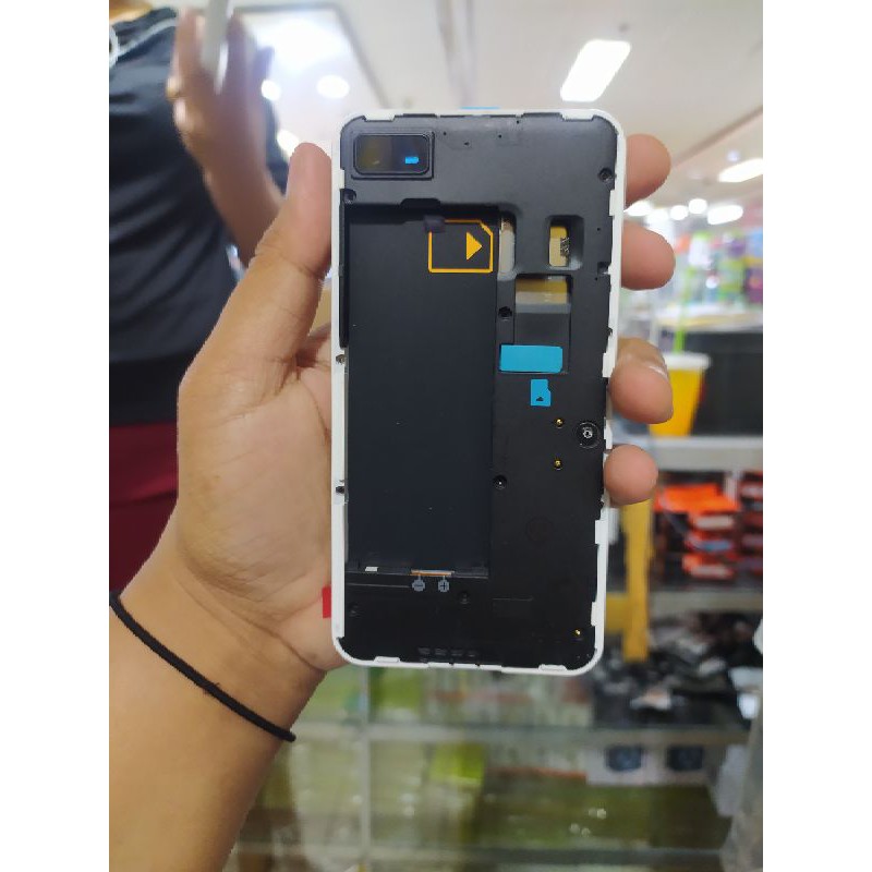 Casing Blackberry Q5 Housing Blackberry Z10  Fullset Tulang Tengah / Karet Tengah