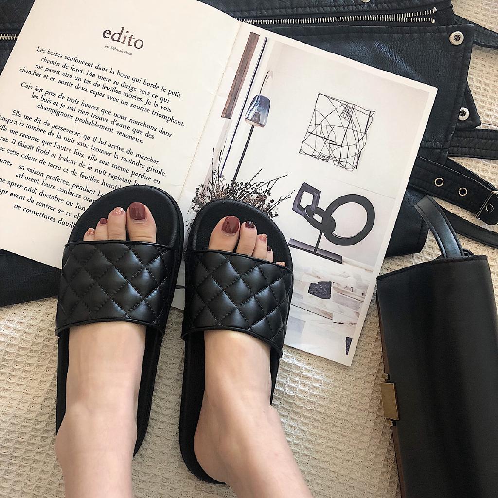  Sandal  Selop Wanita Sol Tebal Warna Hitam Gaya Harajuku 