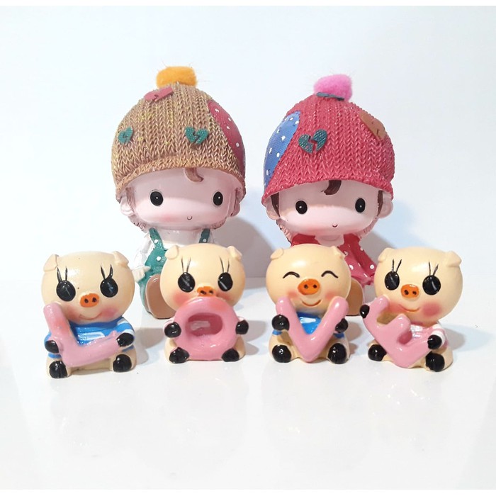 MINIATUR PAJANGAN MOBIL BONEKA 0726