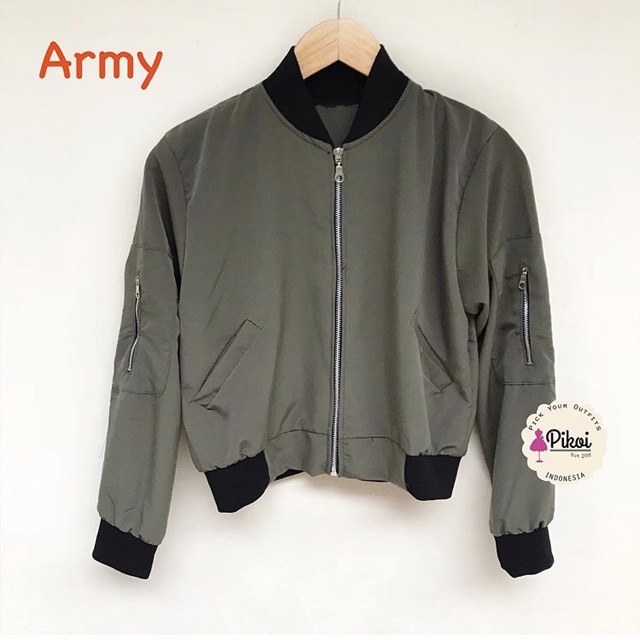 Jaket bomber cewek / bomber wanita murah / jaket cewek polos / bomber pullandbear bomber korea /1891