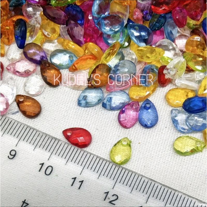 manik mote akrilik MIX biji semangka/ tetes ukuran 7x5mm ( isi 10gram )