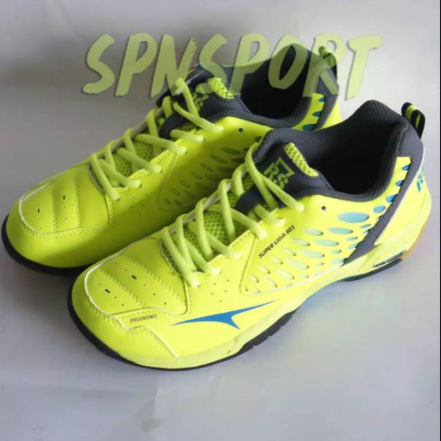 Sepatu badminton RS
