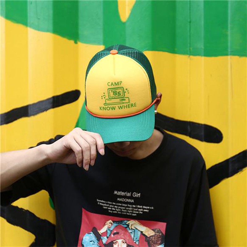 Stranger Things Dustin Hat Retro Mesh Trucker Cap untuk Pria dan Wanita Kuning Hijau 85 Tahu Di Mana Dapat Disesuaikan Cap Hadiah Halloween