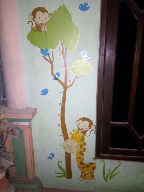 Ay842 Hanging Pooh Wall Sticker  Wallsticker 60x90