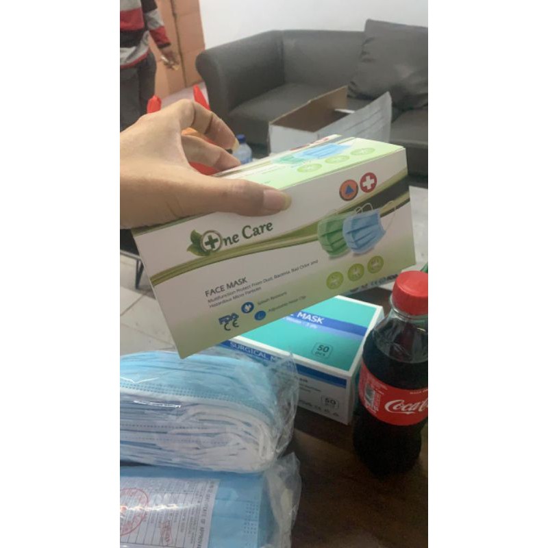 one care mask (non hijab)