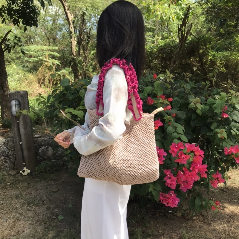 RUFFLE TOTE BAG