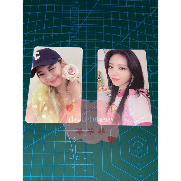 PC ITZY Lia Bunga / Yuna Selfie Crazy in Love (Photocard) / Standee Yeji / Special Card Set / Polaro