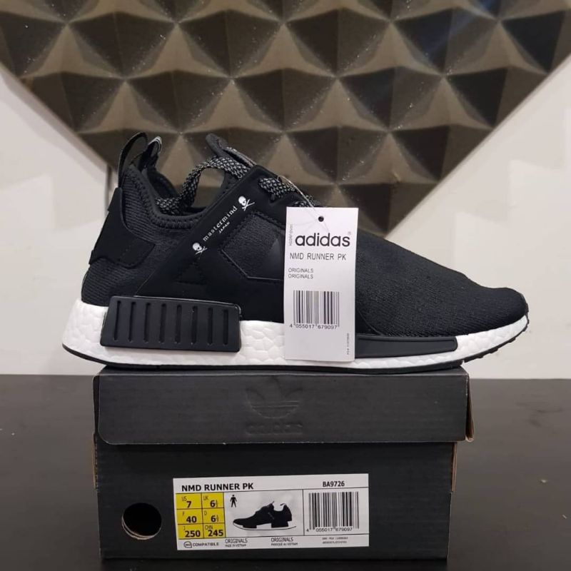ADIDAS NMD R1 MASTERMID BLACK