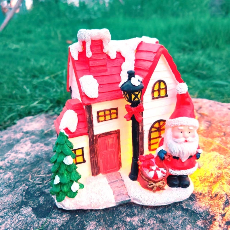 Ornamen Rumah Village Bahan Resin Dengan Lampu Led Untuk Dekorasi Natal