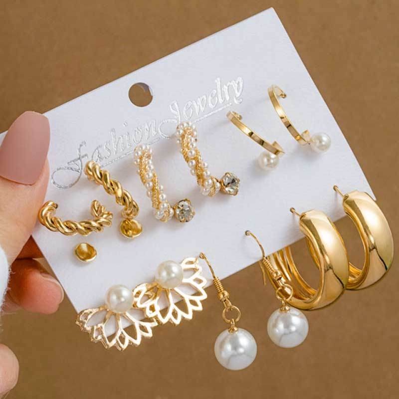 Set Perhiasan Anting Geometris Drop Warna Emas Aksen Mutiara Buatan Bahan Logam Gaya Vintage Punk Untuk Wanita